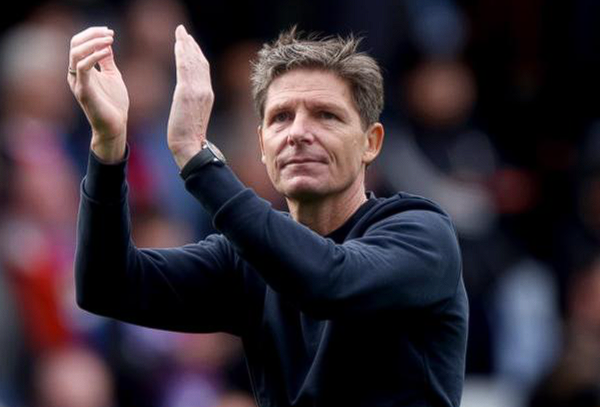 切尔西帅位之争：格拉斯纳成热门，罗西尼尔存隐忧